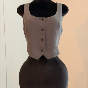 Aritzia Pacino Vest - Crepette in Coal Gray